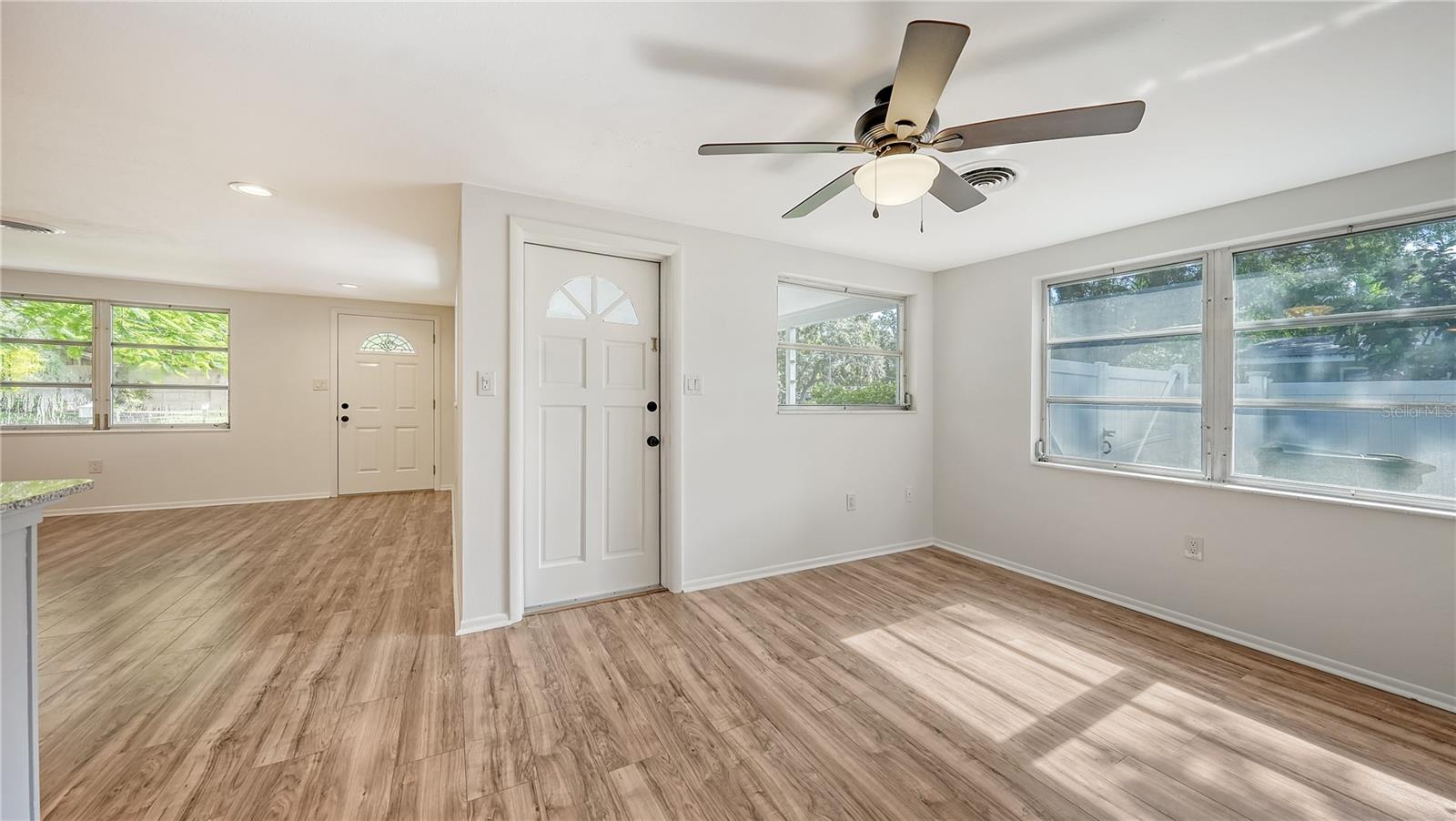 ARLINGTON PARK - Residential