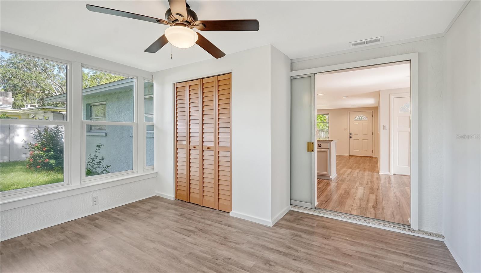 ARLINGTON PARK - Residential