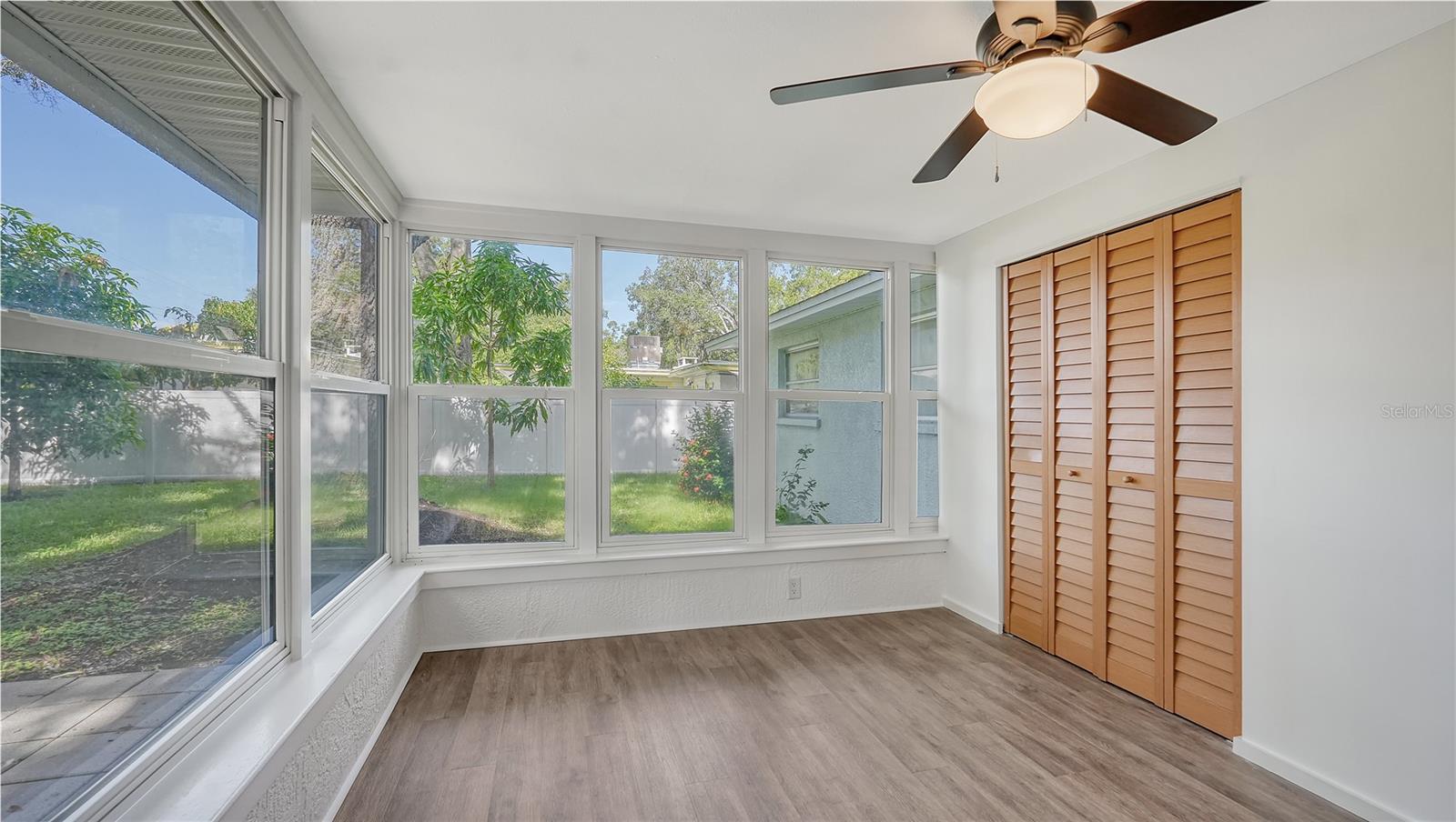 ARLINGTON PARK - Residential