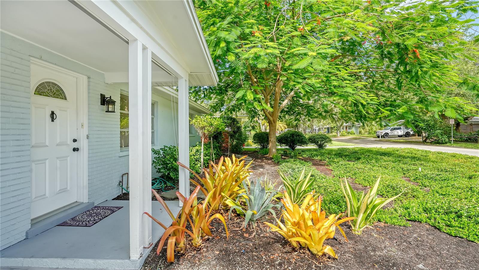 2374 ARLINGTON STREET