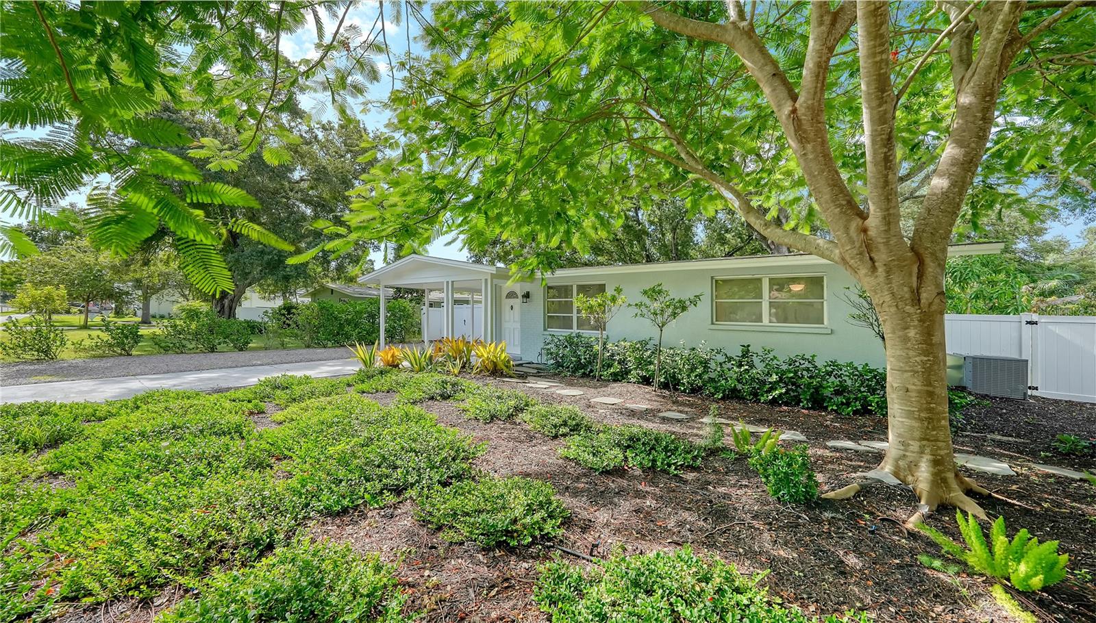 2374 ARLINGTON STREET