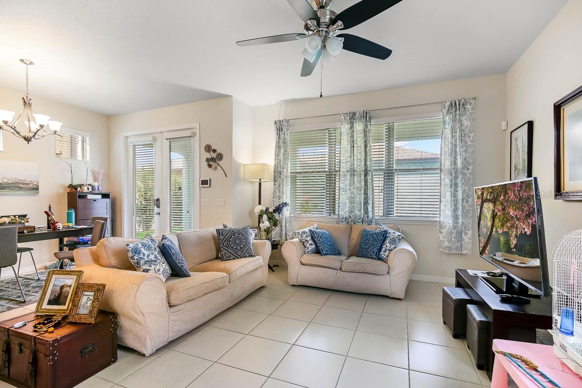 FISHHAWK RANCH WEST PH 2A - Residential Lease