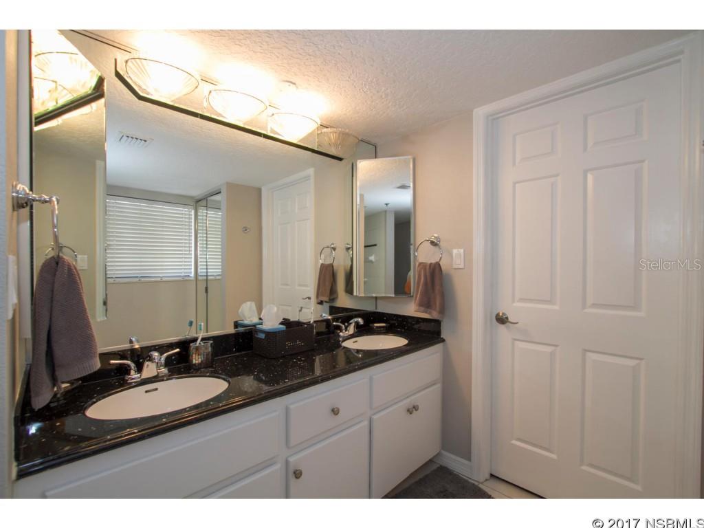 Sunrise Condo - Residential