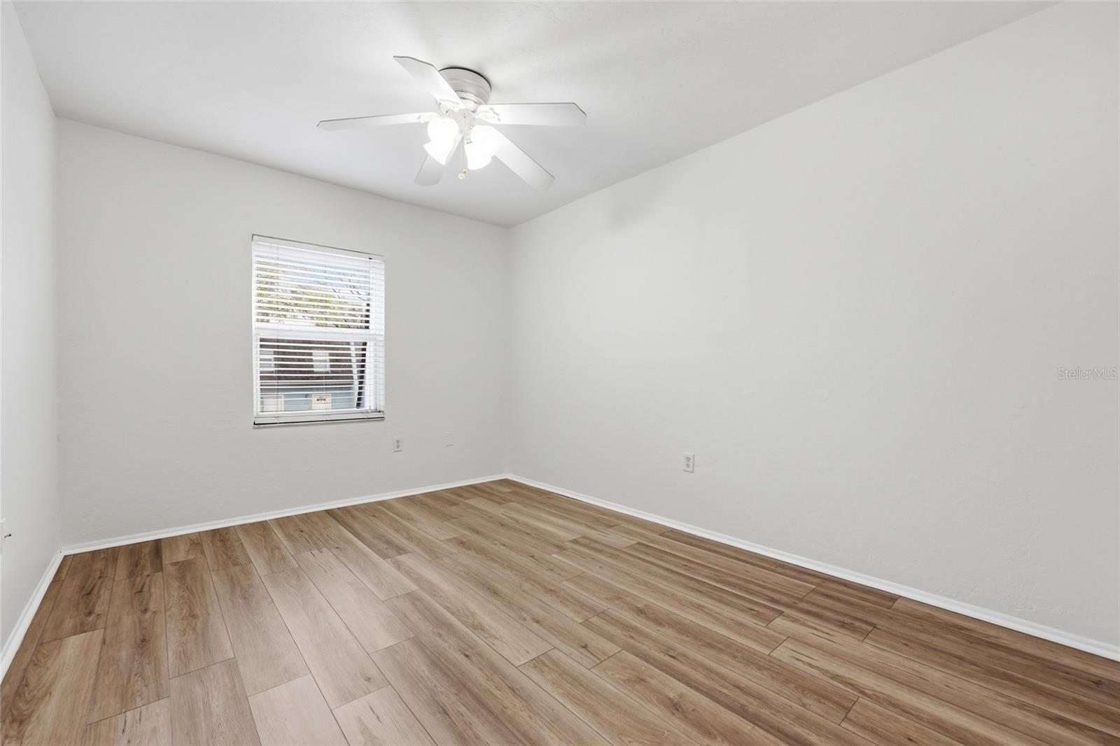 CRICKET CLUB CONDO - Residential