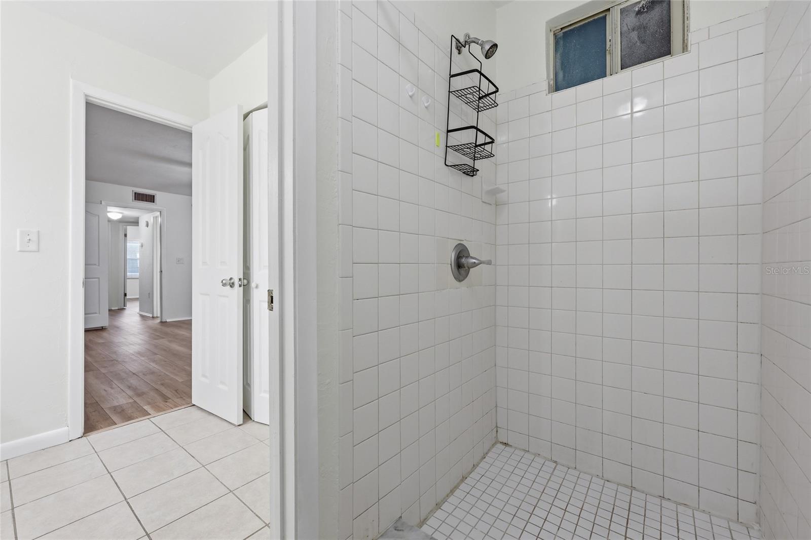 CRICKET CLUB CONDO - Residential