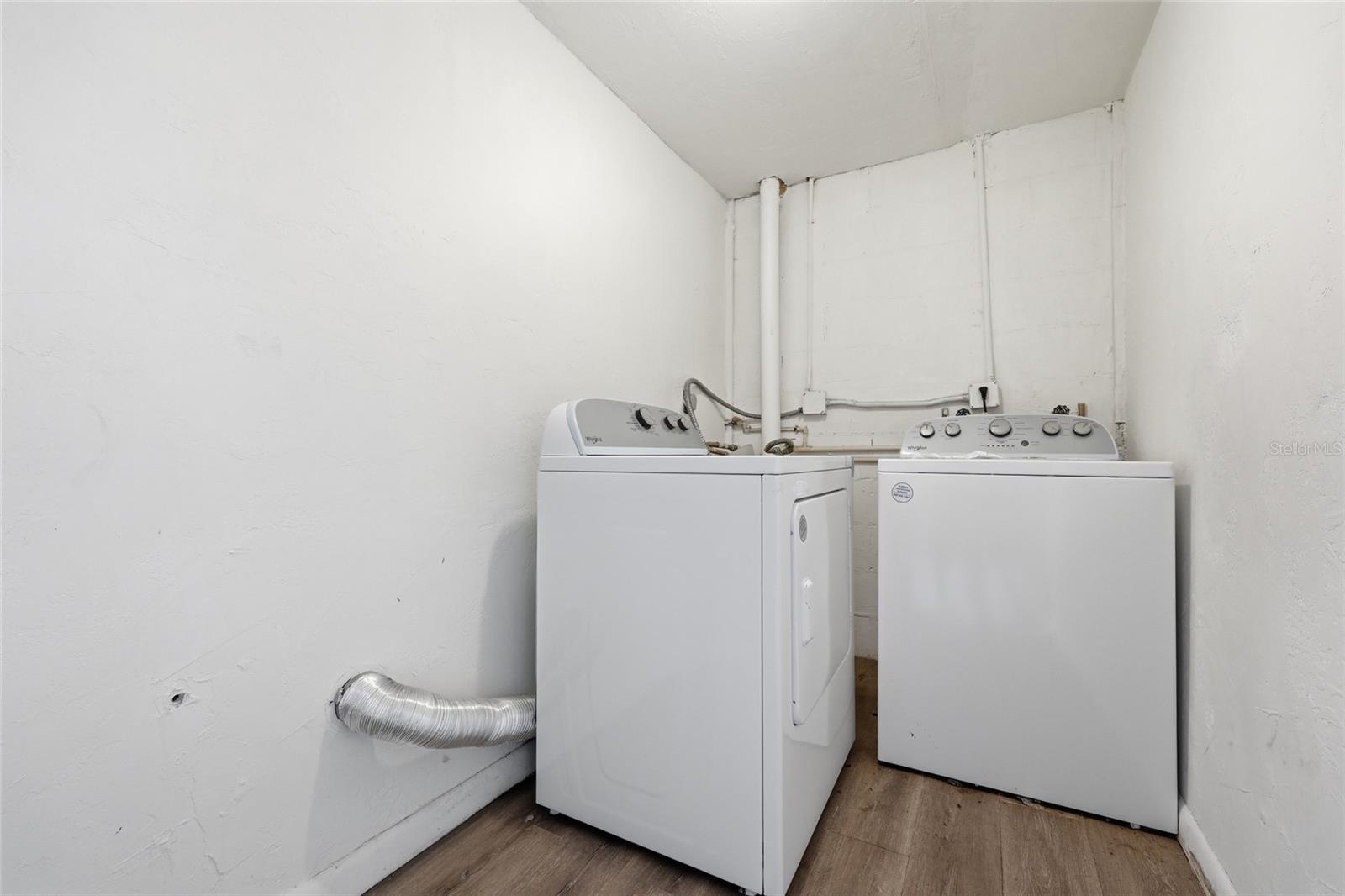 CRICKET CLUB CONDO - Residential