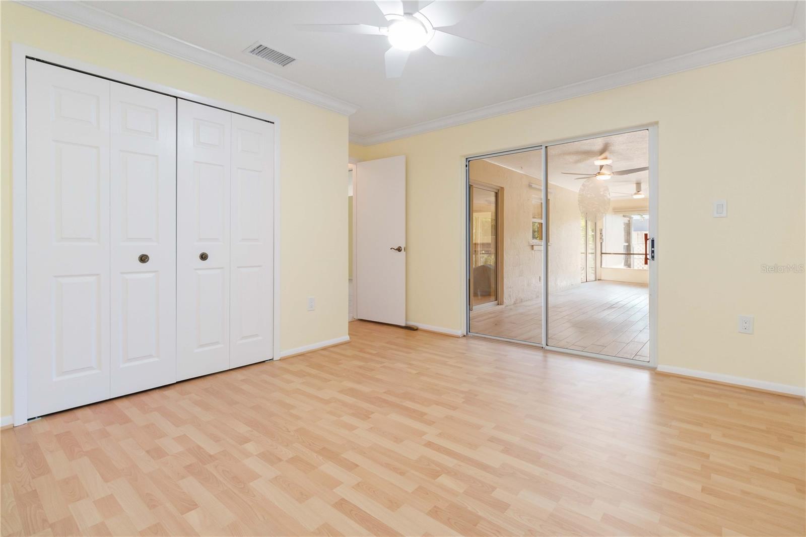 RAINTREE BY LAKE - Residential