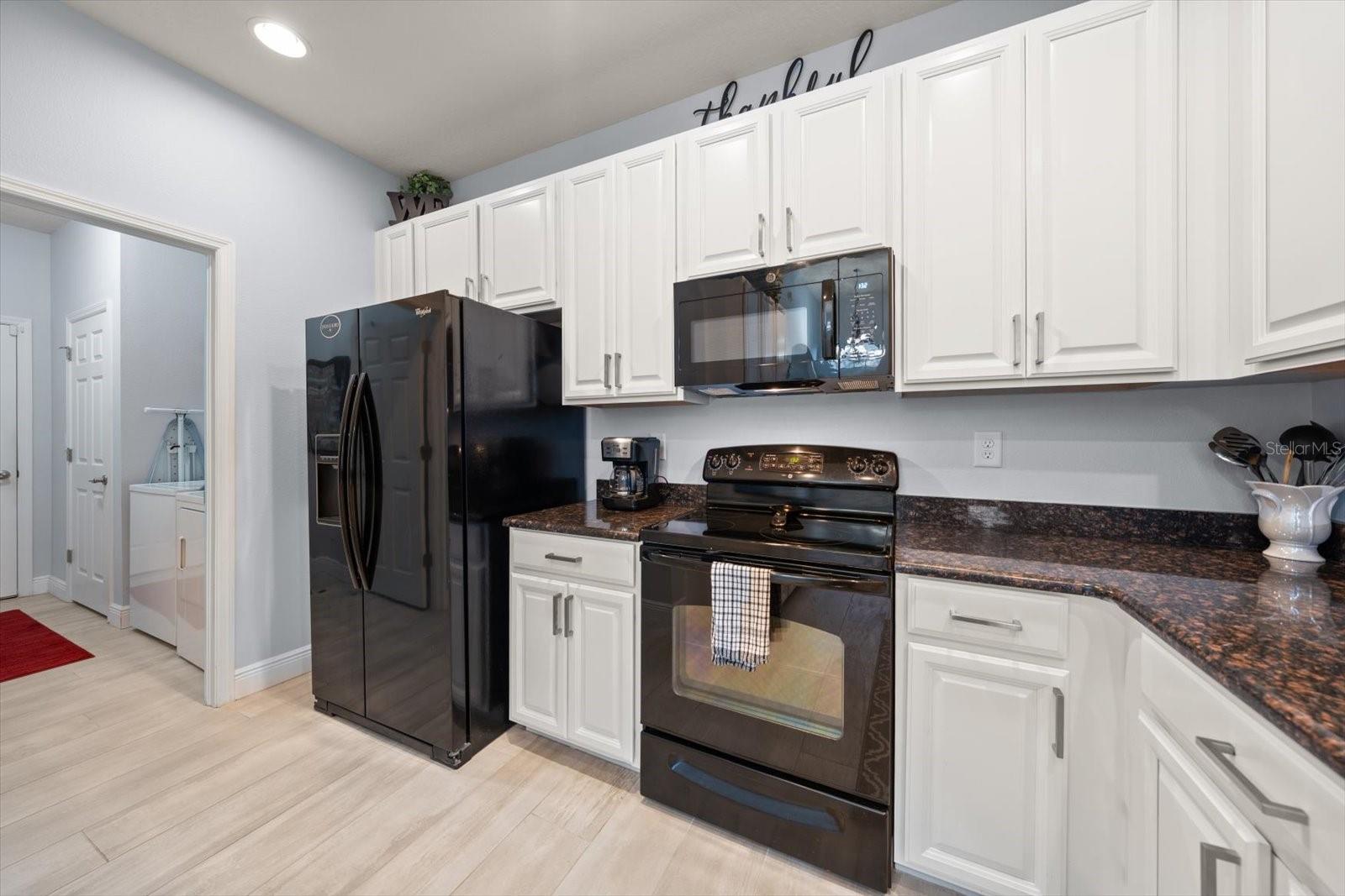 HIDDEN BAYOU TWNHMS - Residential