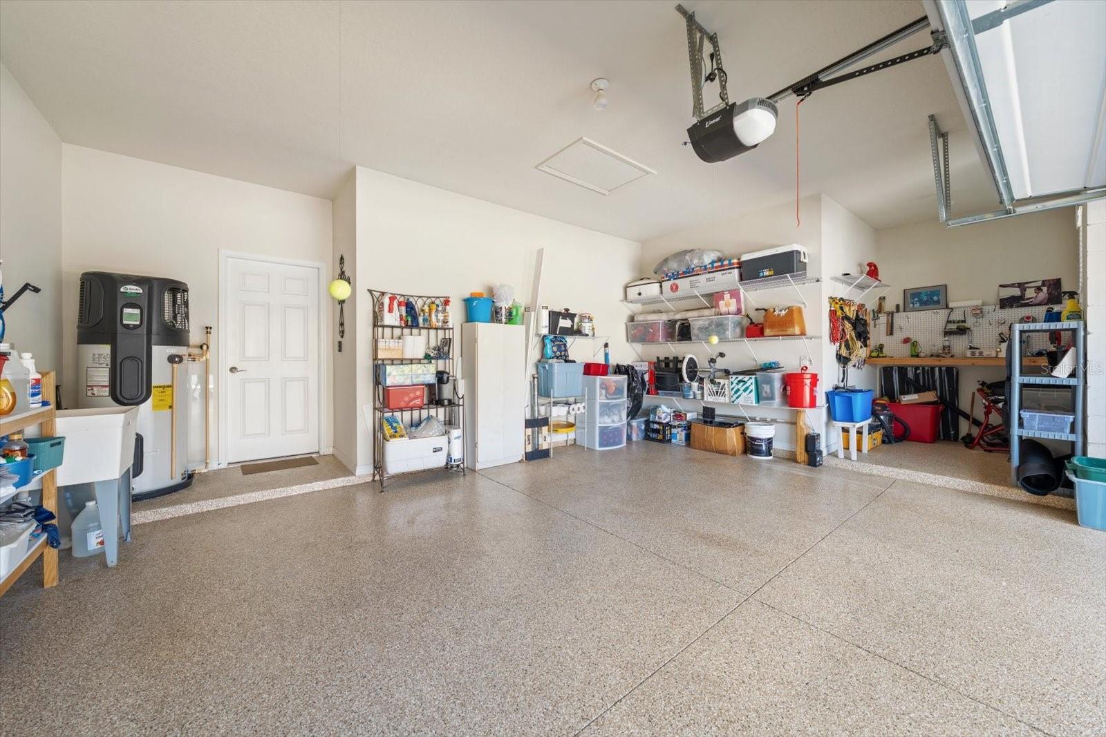 HIDDEN BAYOU TWNHMS - Residential