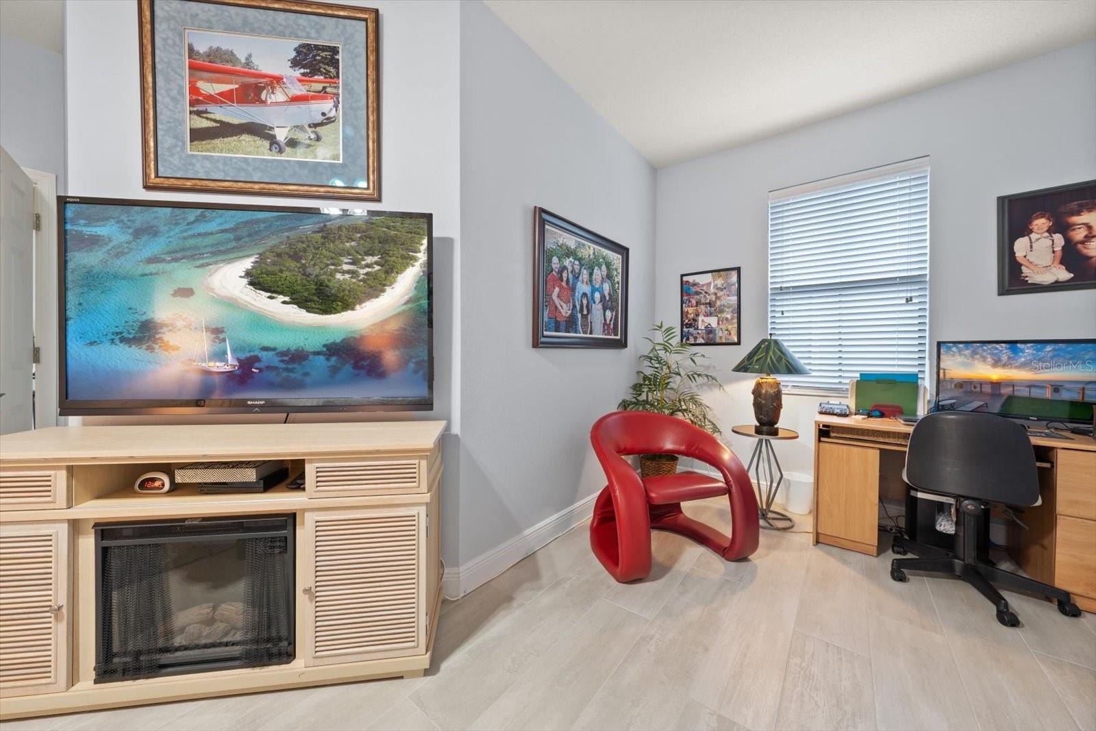 HIDDEN BAYOU TWNHMS - Residential