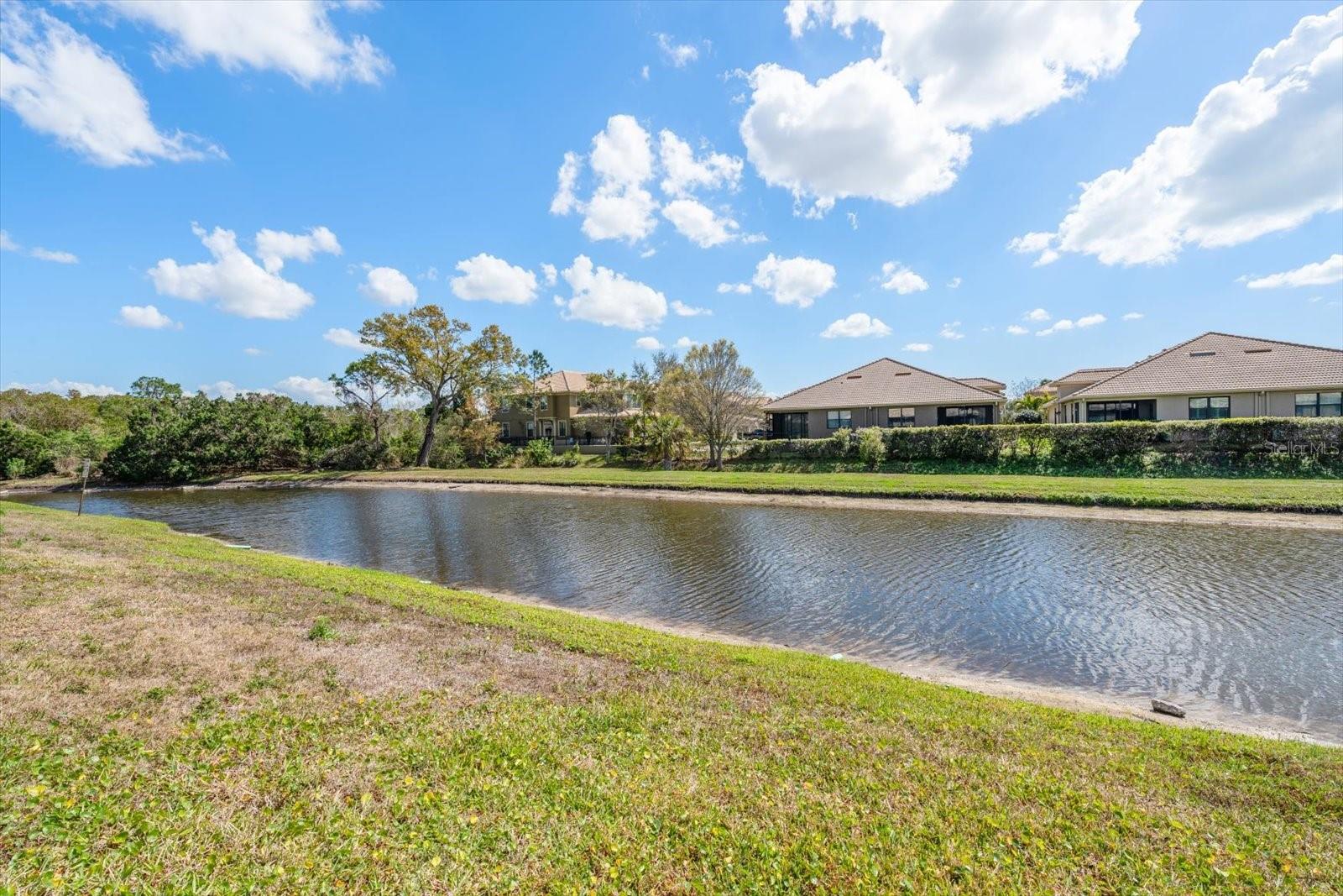 HIDDEN BAYOU TWNHMS - Residential