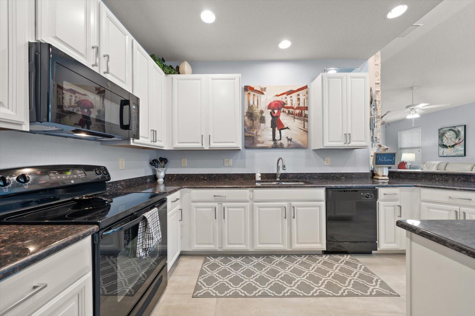 HIDDEN BAYOU TWNHMS - Residential