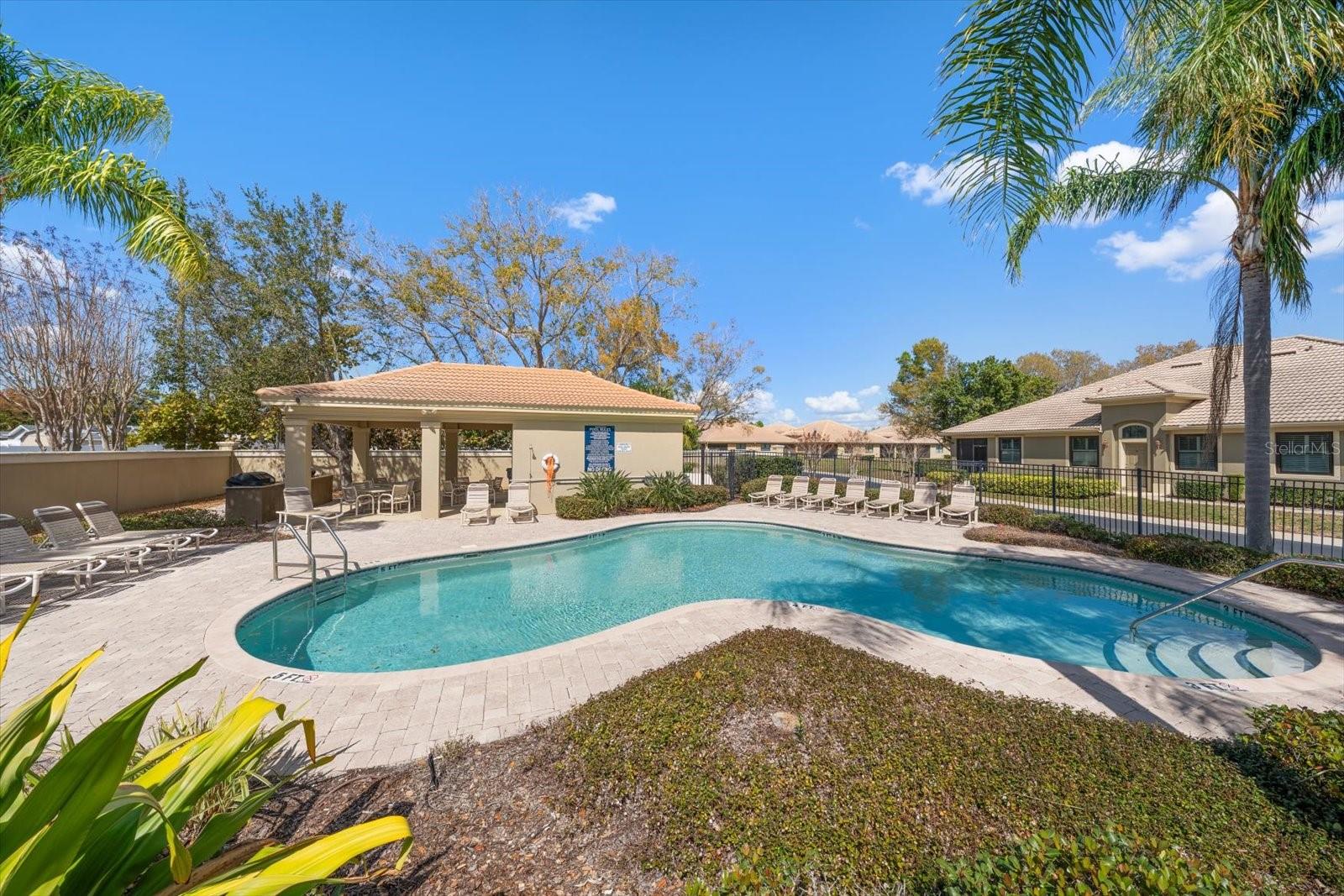 HIDDEN BAYOU TWNHMS - Residential