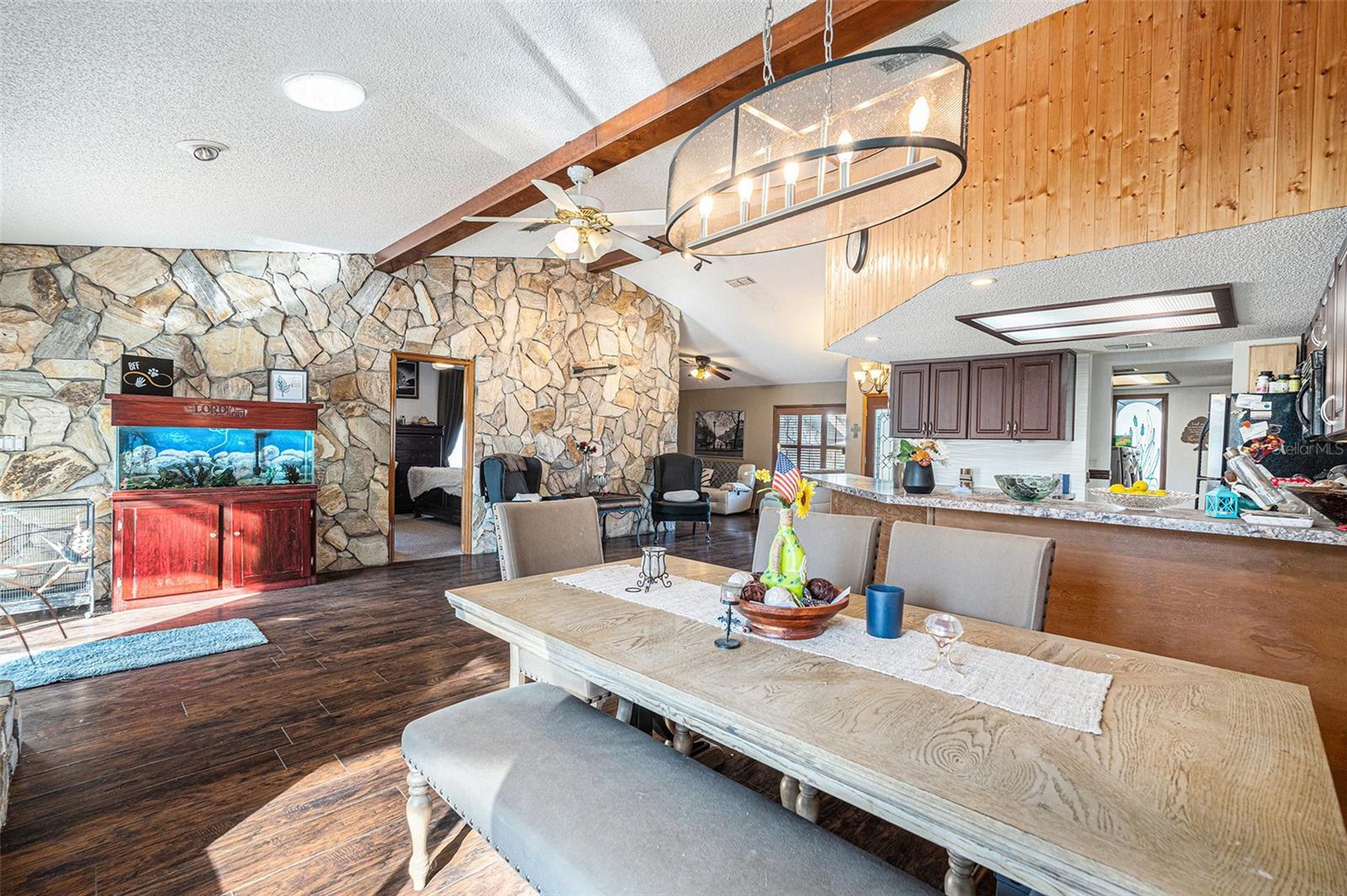 RIVER COUNTRY ESTATES - Residential