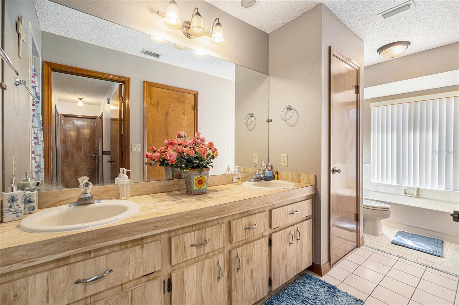 RIVER COUNTRY ESTATES - Residential