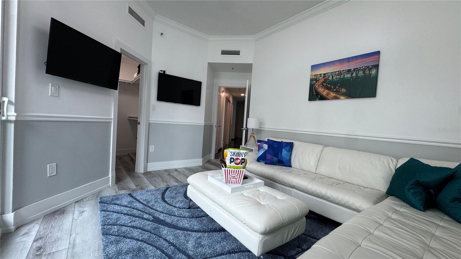 CONDO ON THE BAY TOWER II - Residential