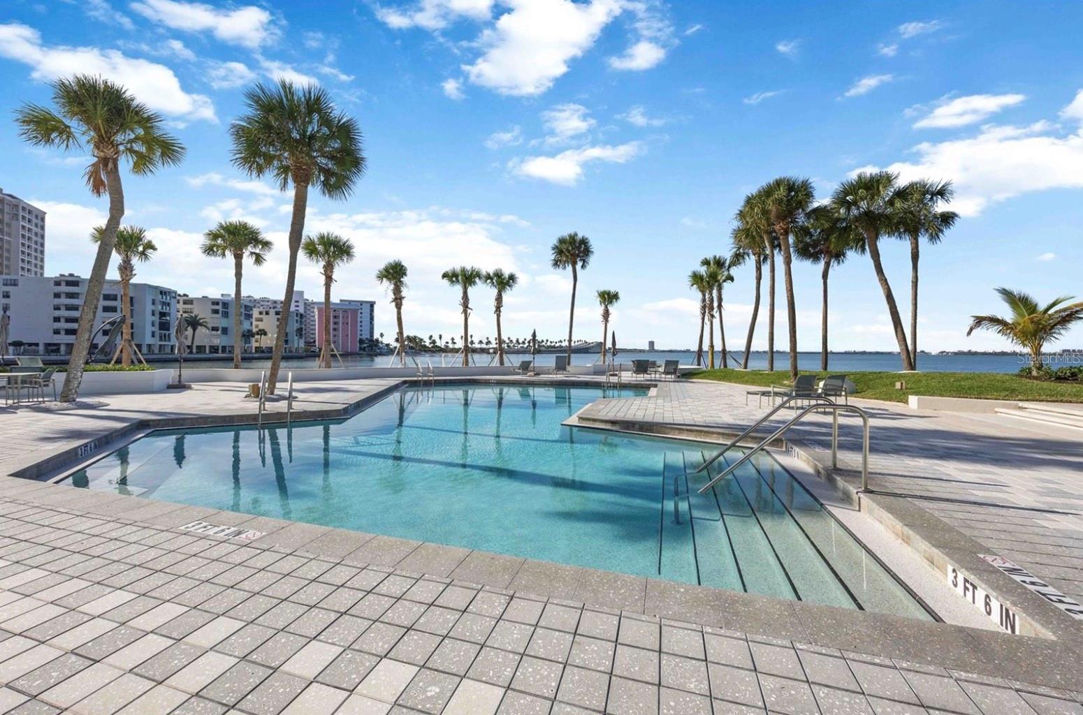 CONDO ON THE BAY TOWER II - Residential