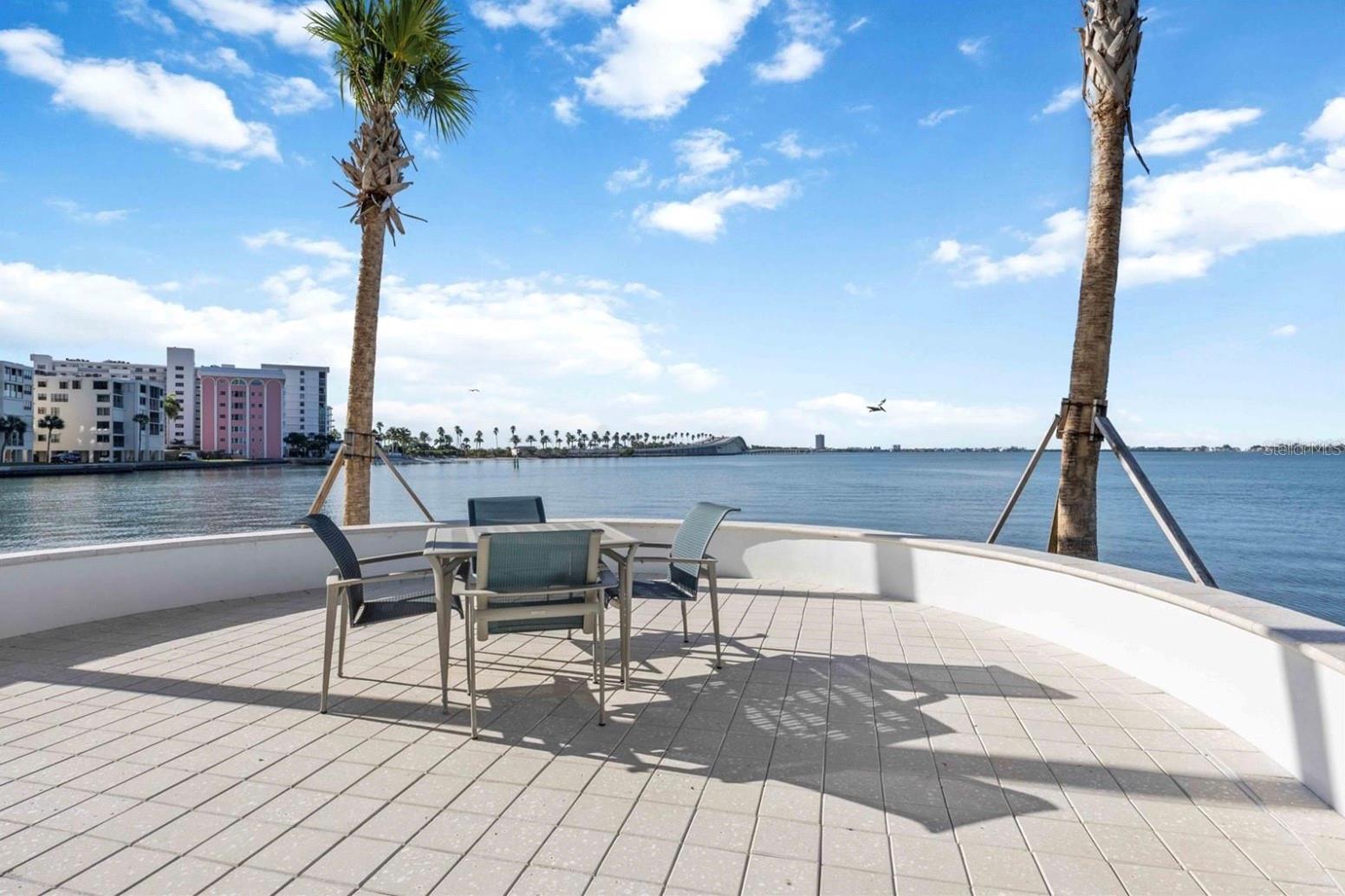 CONDO ON THE BAY TOWER II - Residential