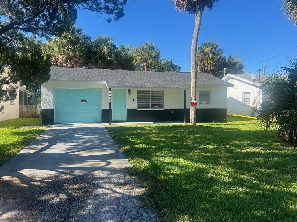Photo of 6822 Driftwood Drive, Hudson, FL 34667 (MLS # W7877576)