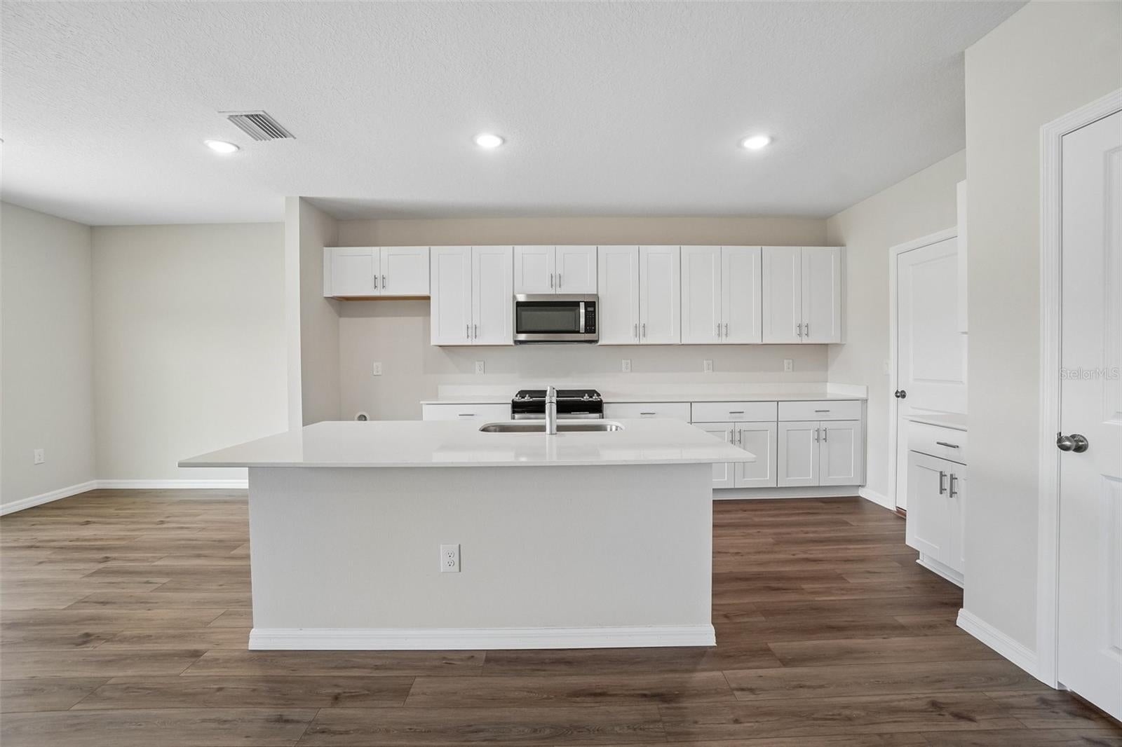 36564 SAGEMOOR DRIVE