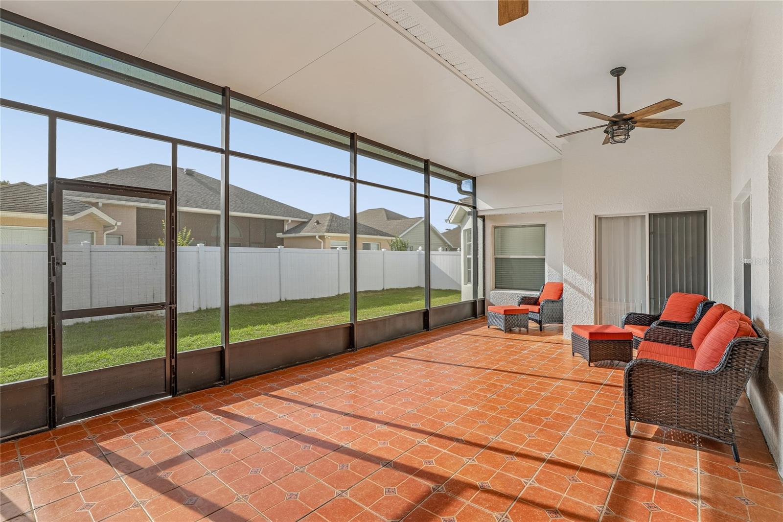 SOUTHPORT BAY - Residential