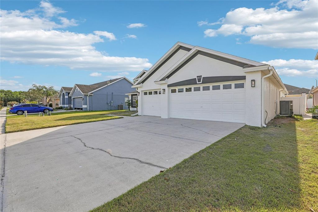 Photo of 4612 Huron Bay Circle, Kissimmee, FL 34759 (MLS # S5149478)