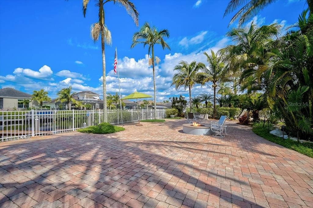 HARBOUR WALK - Residential