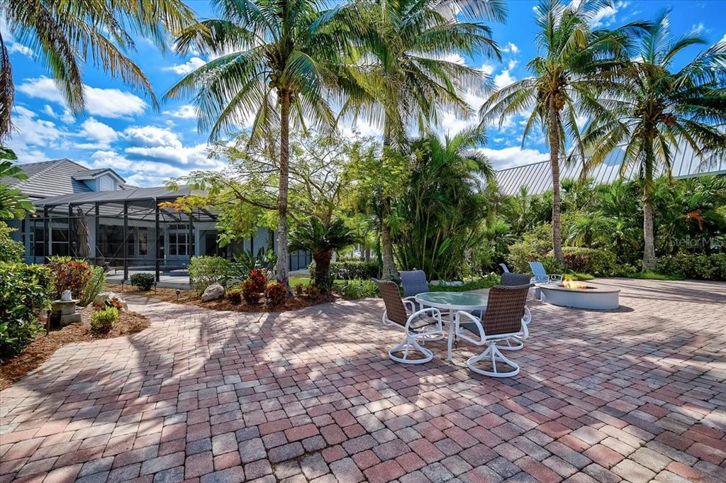 HARBOUR WALK - Residential