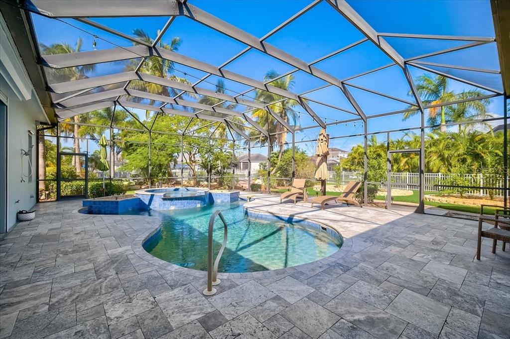 HARBOUR WALK - Residential