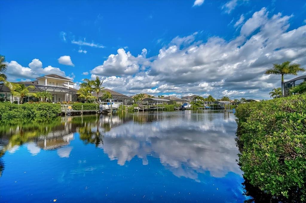 HARBOUR WALK - Residential