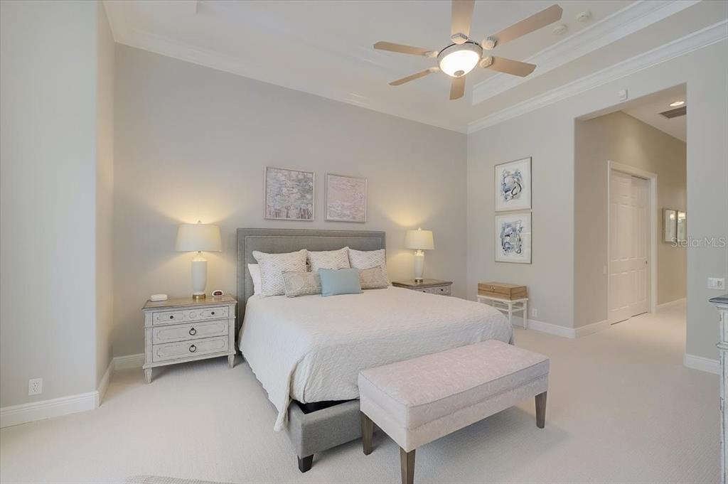 HARBOUR WALK - Residential