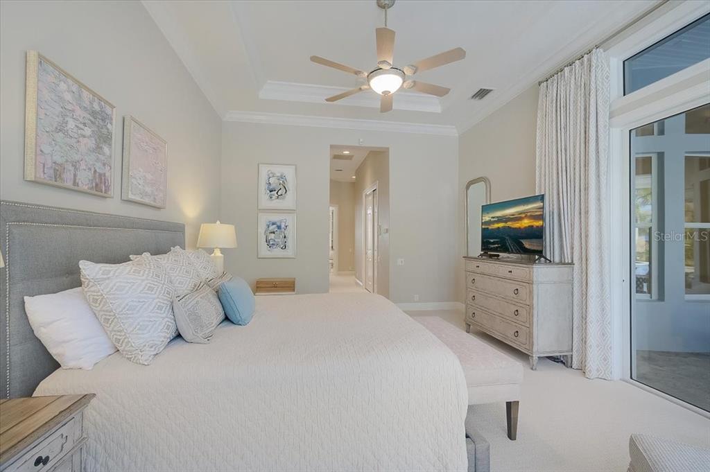 HARBOUR WALK - Residential