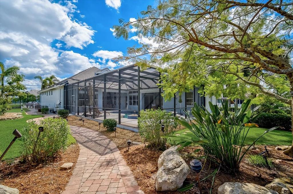 HARBOUR WALK - Residential