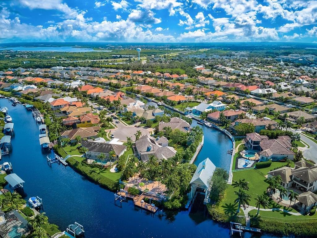 HARBOUR WALK - Residential