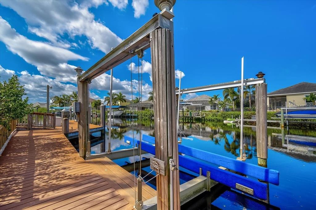 HARBOUR WALK - Residential
