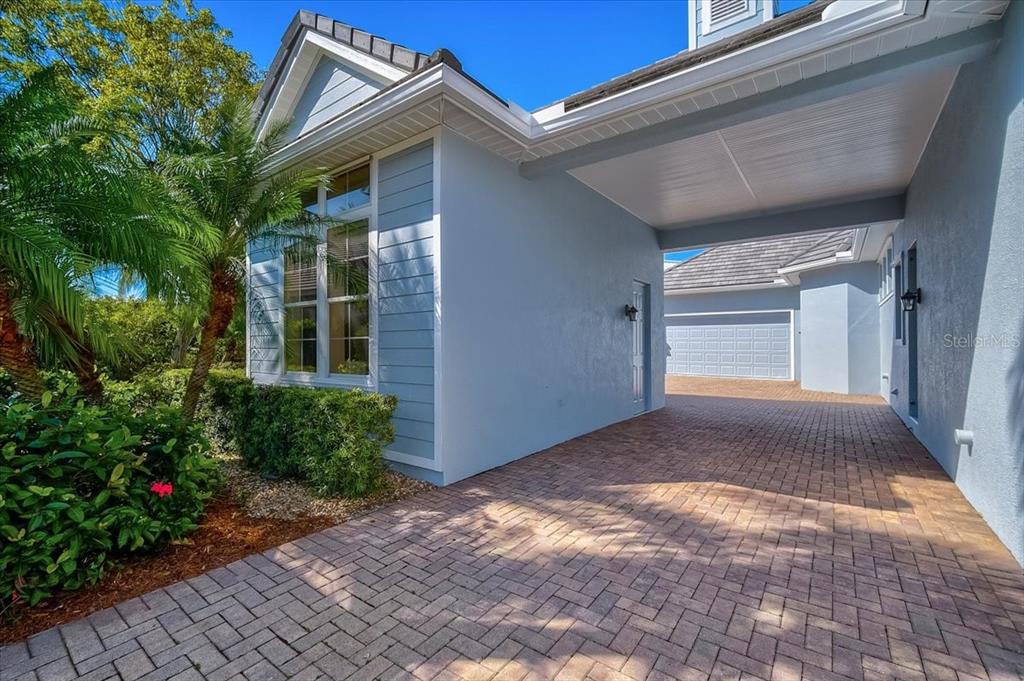 HARBOUR WALK - Residential