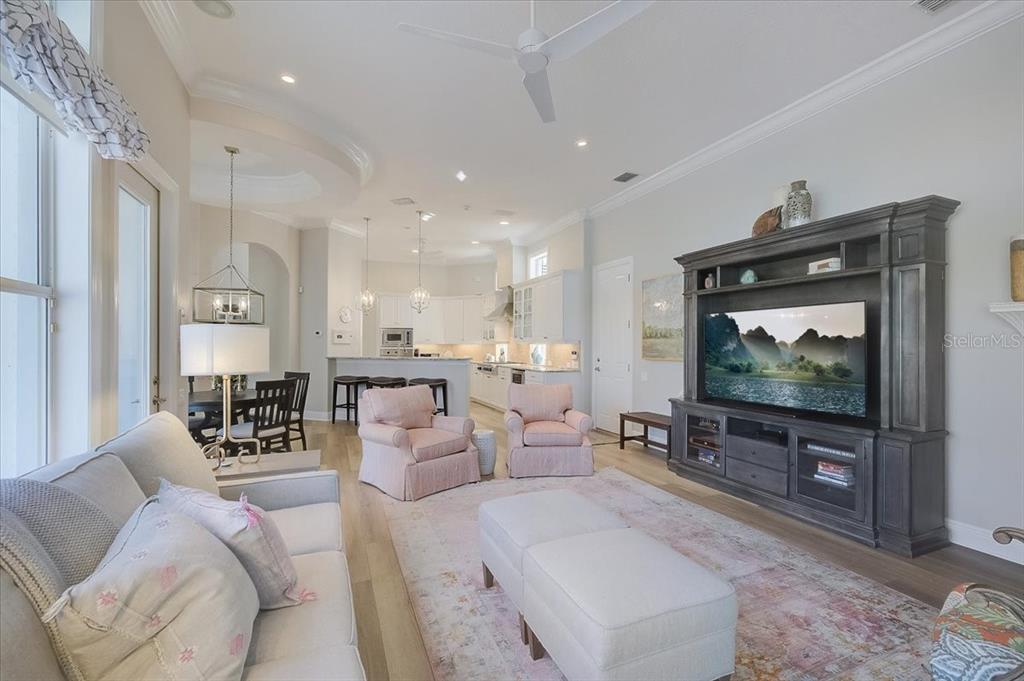 HARBOUR WALK - Residential