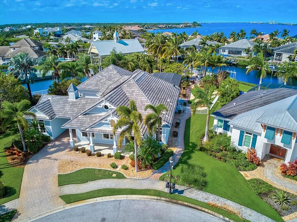 HARBOUR WALK - Residential