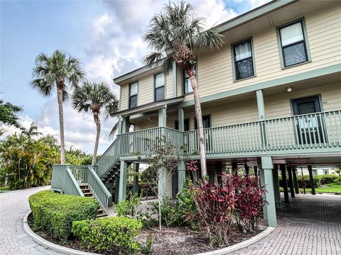 A home in BOKEELIA