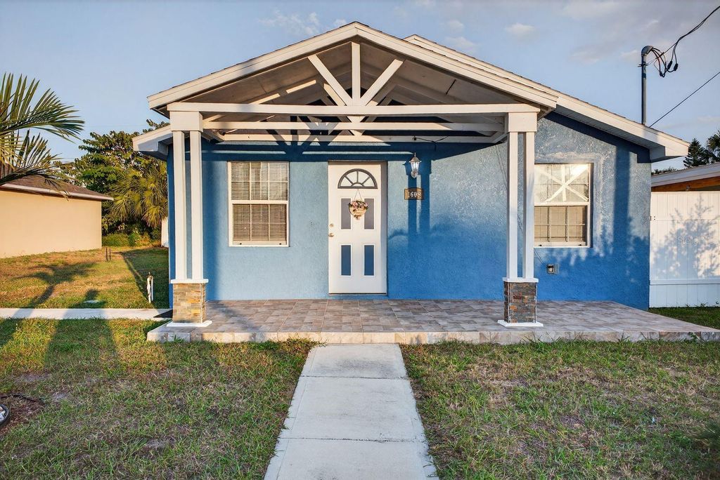 Photo of 1609 Bartley Street, Haines City, FL 33844 (MLS # L4957237)