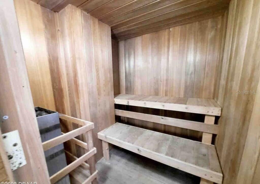 FOUNTAIN BEACH RESORT CONDO - Residential