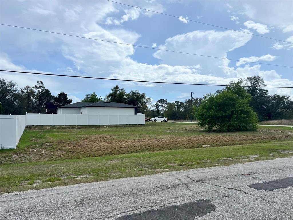 Photo of 1337 Hillsborough Drive, Poinciana, FL 34759 (MLS # P4938299)