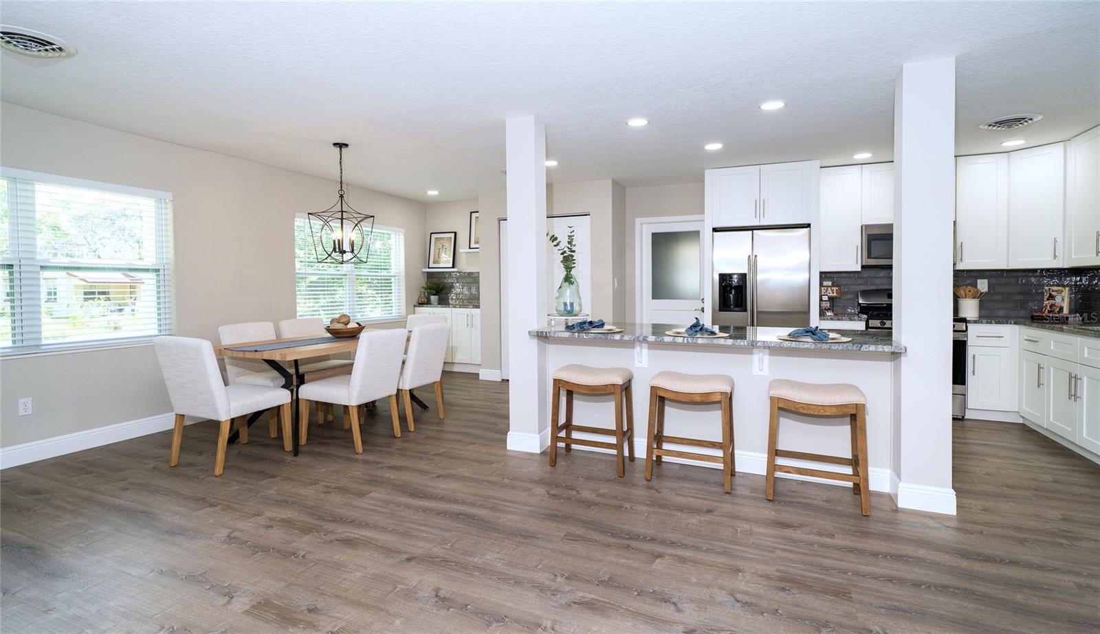 415 MISSION HILLS AVENUE
