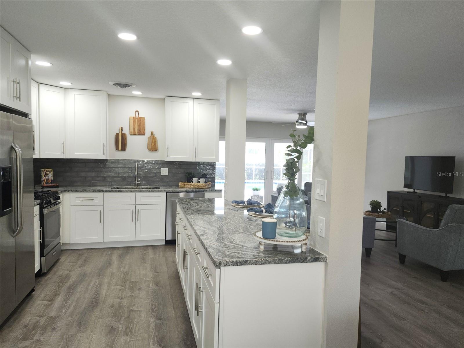 TEMPLE TERRACE ESTATES - Residential