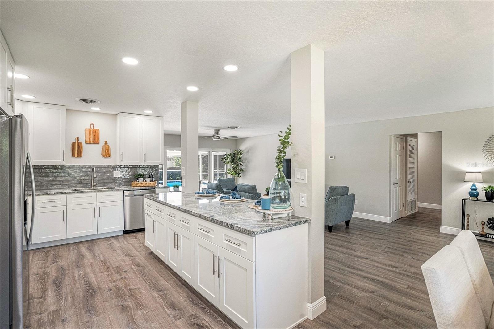 TEMPLE TERRACE ESTATES - Residential