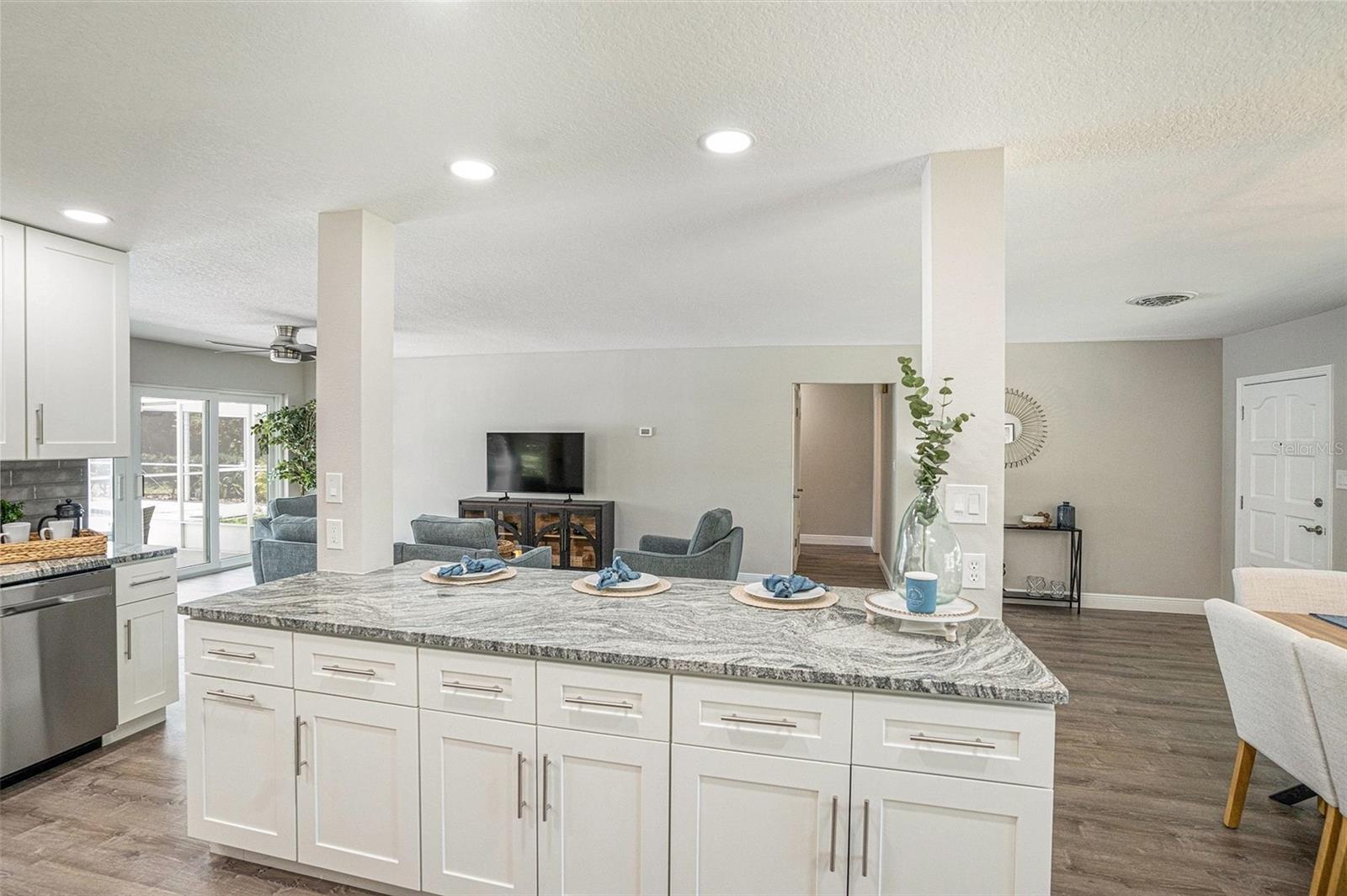 TEMPLE TERRACE ESTATES - Residential