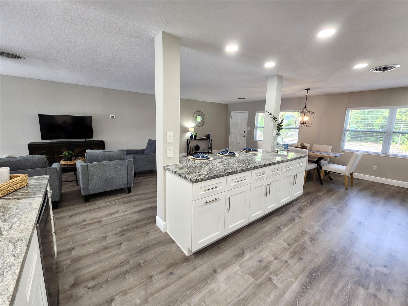 TEMPLE TERRACE ESTATES - Residential