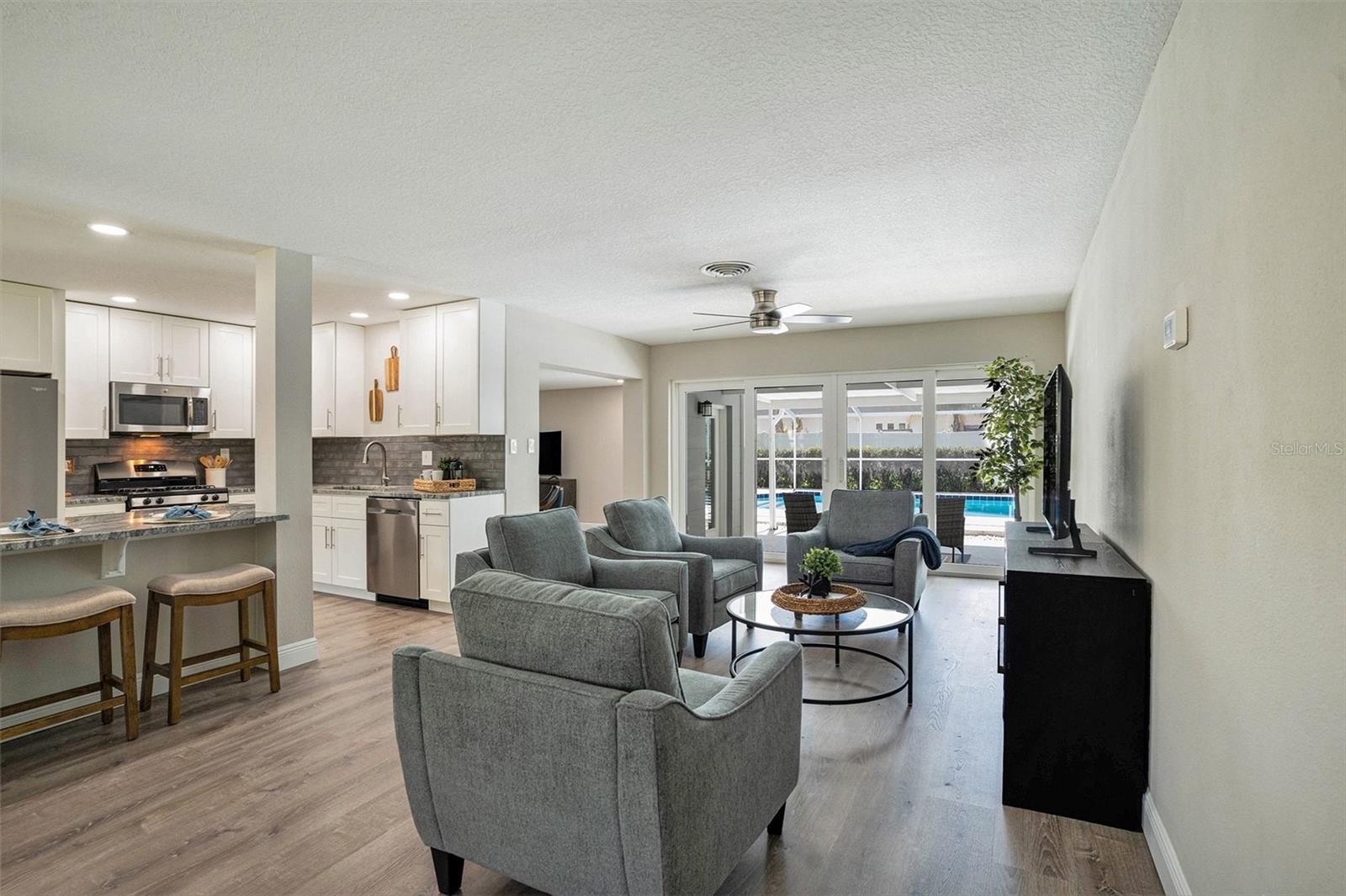 TEMPLE TERRACE ESTATES - Residential