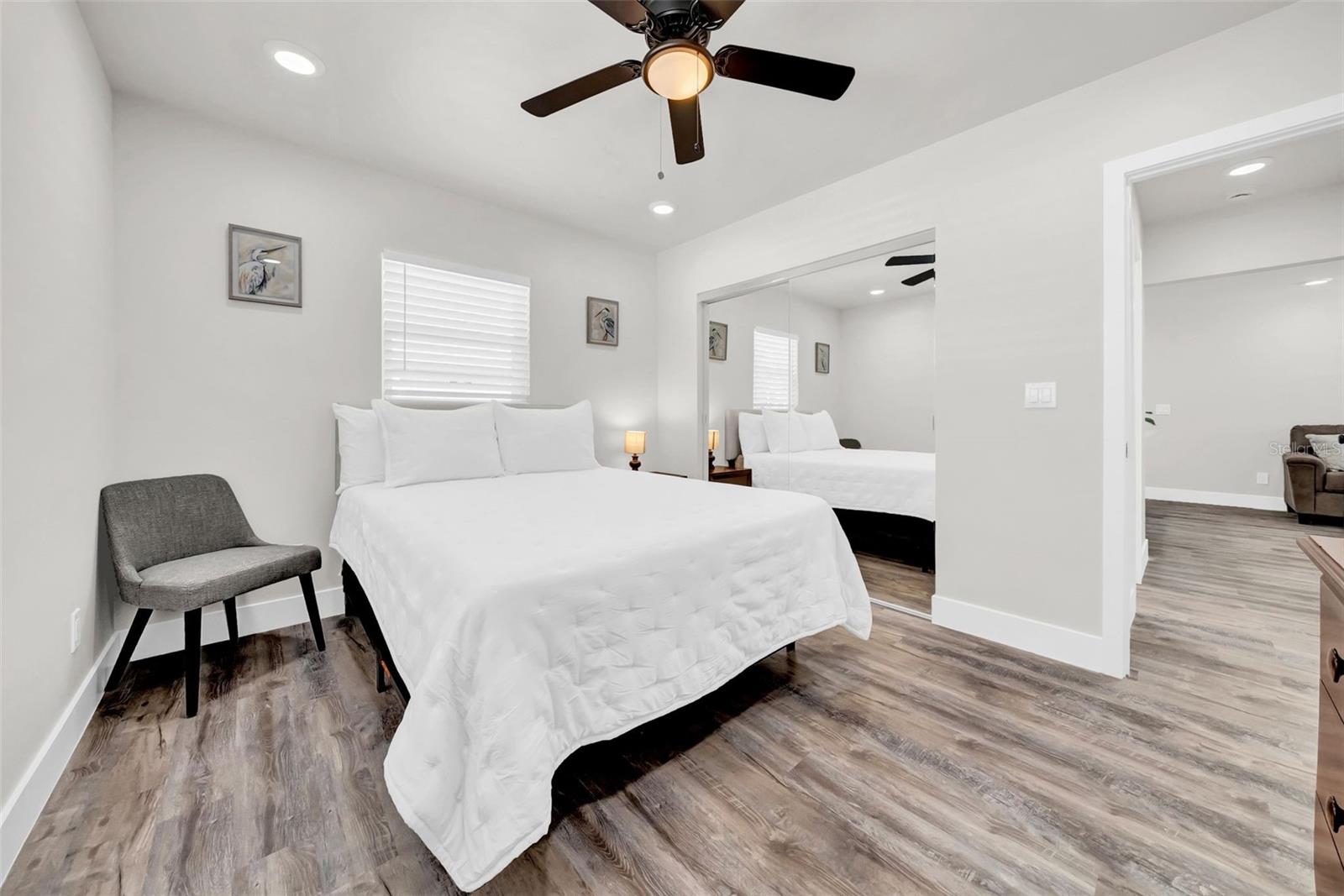 THREE PALMS POINT - Residential Income