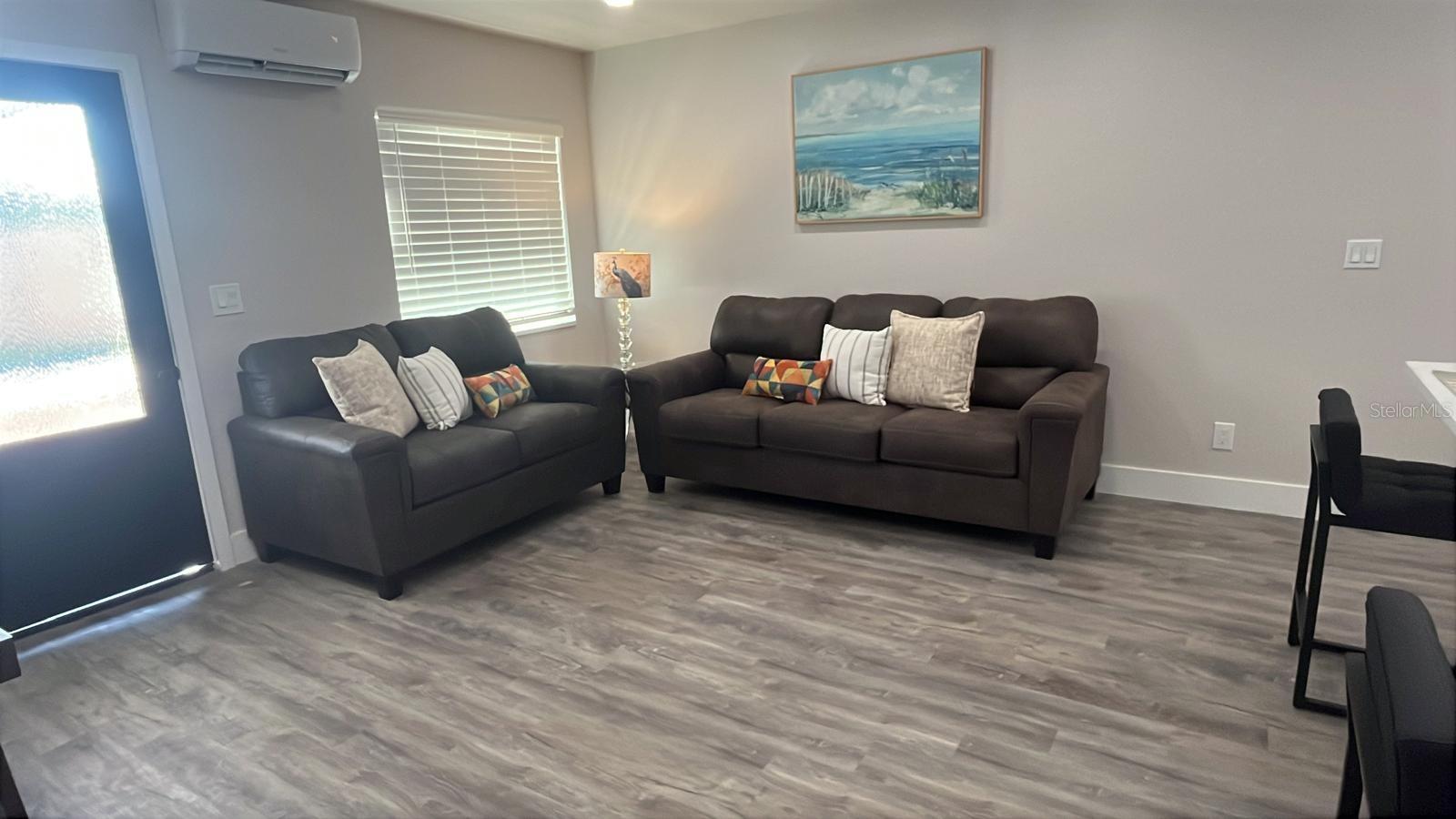 THREE PALMS POINT - Residential Income